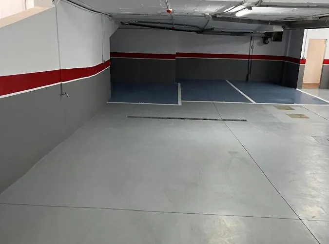 Sherry Iv Parking Gratuito * Χέρεζ